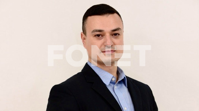 Kostadinović: Izabrati stranu